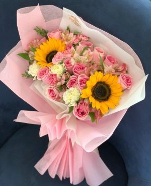 Modern Round Mixed Bouquet